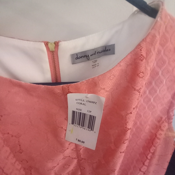 New DANNY and  NICOLE dress 12P. Coral colour - Picture 2 of 4